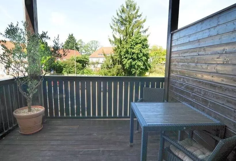 Nanis Hotel & Appartements