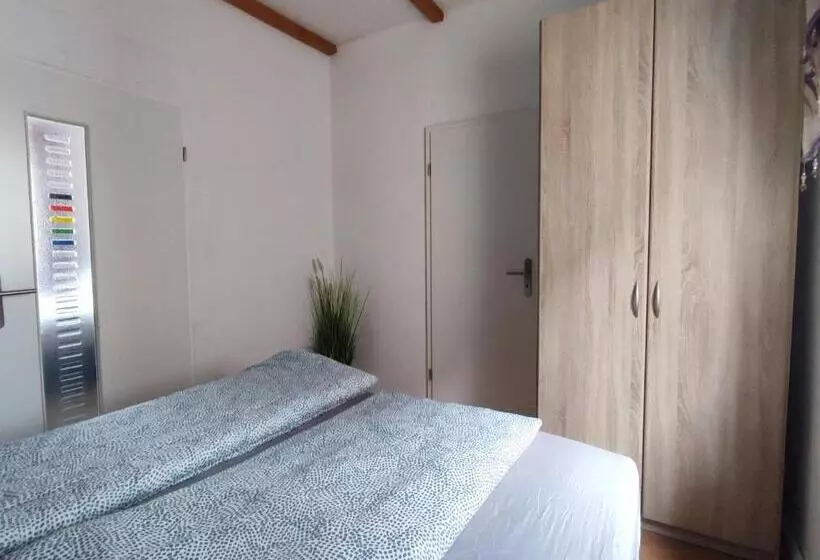 Majatalo Gästehaus Im Alten Fährhaus