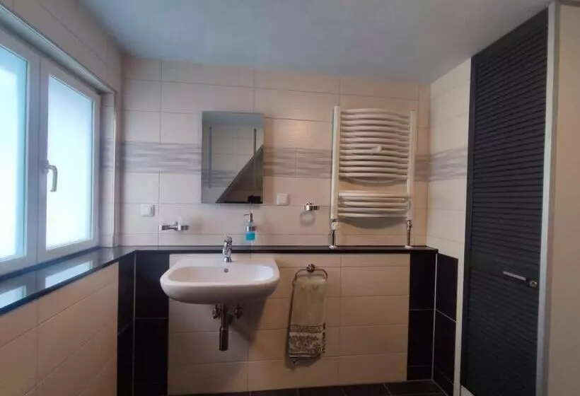 Majatalo Gästehaus Im Alten Fährhaus