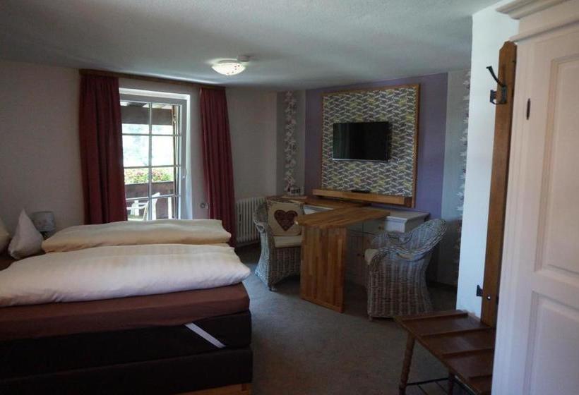 پانسیون Garni Liberia