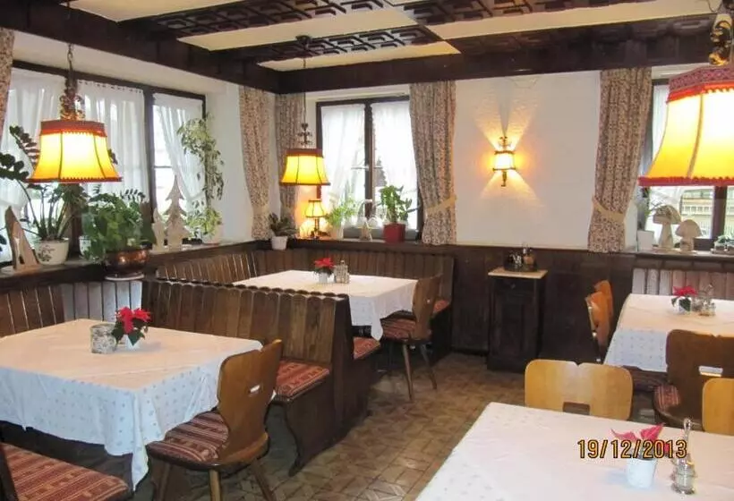 Majatalo Gasthaus Krone Post