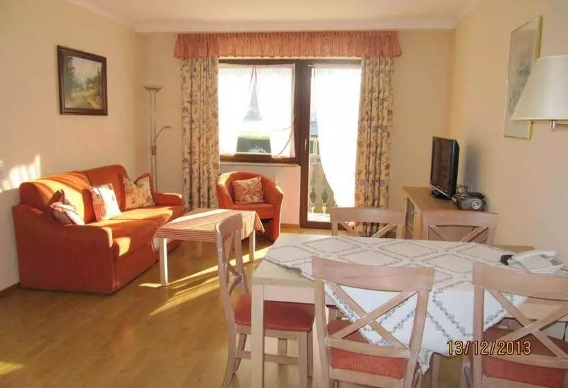 Majatalo Gasthaus Krone Post