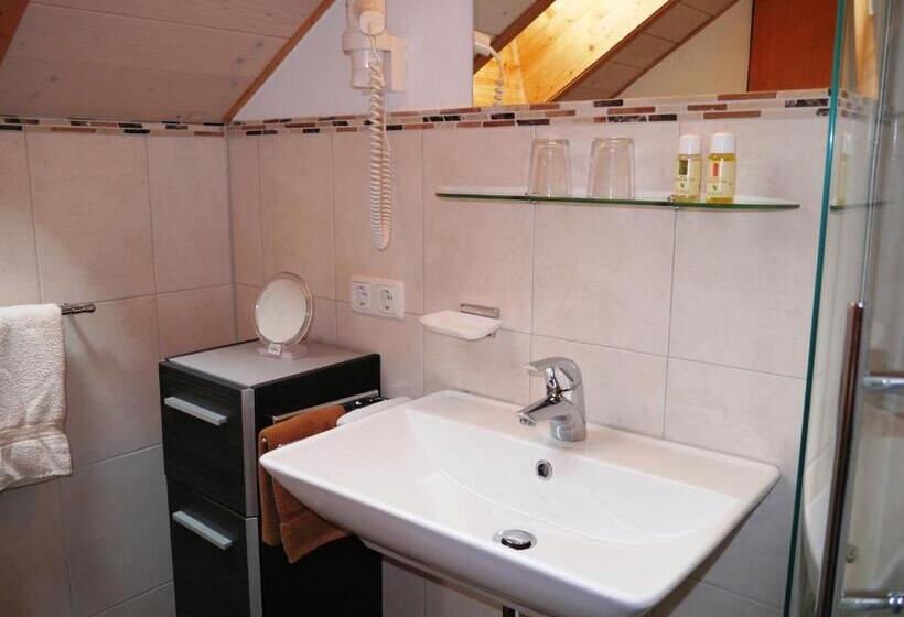 Pensão Kurbad Und Landhaus Siass