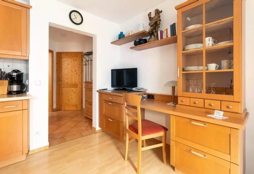 Majatalo Kurbad Und Landhaus Siass