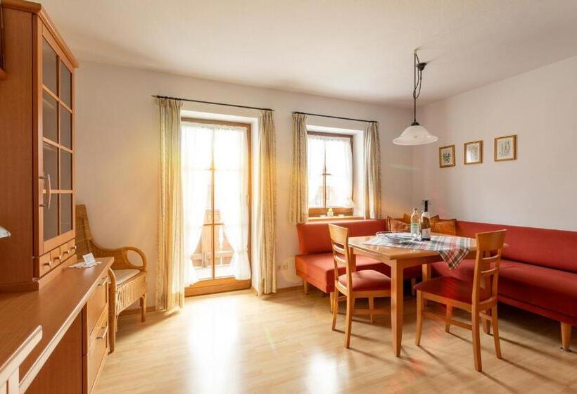 Pensão Kurbad Und Landhaus Siass