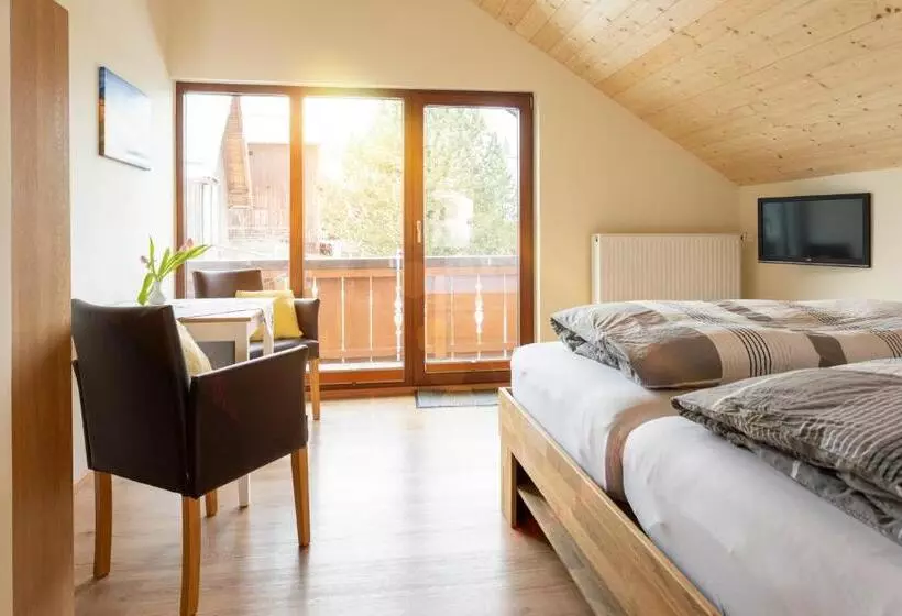 Majatalo Kurbad Und Landhaus Siass