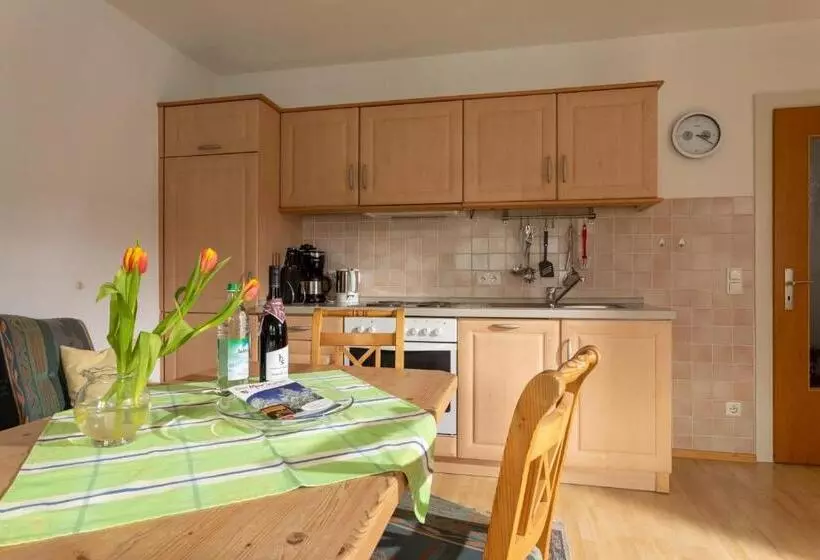 Majatalo Kurbad Und Landhaus Siass