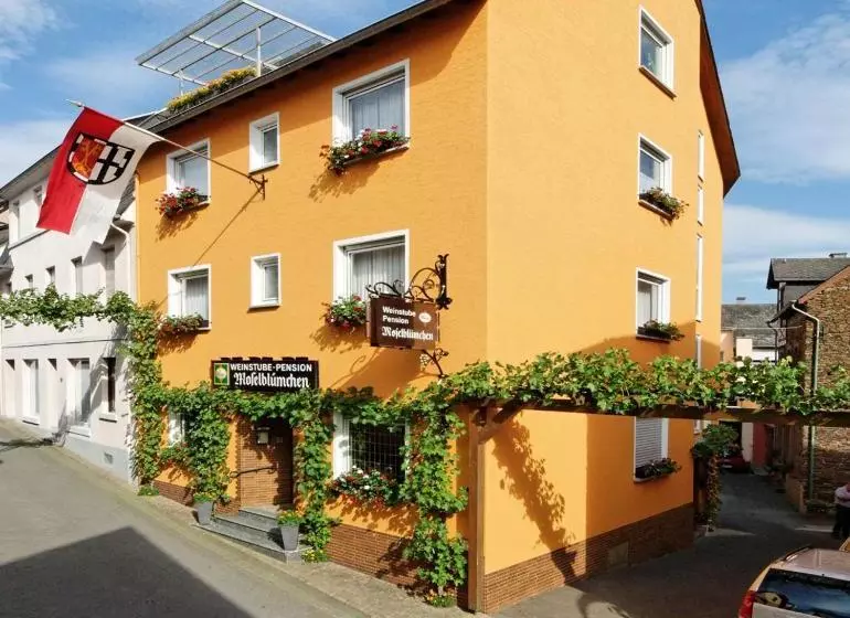 Weinstube Pension Moselblümchen