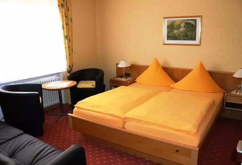 Weinstube Pension Moselblümchen