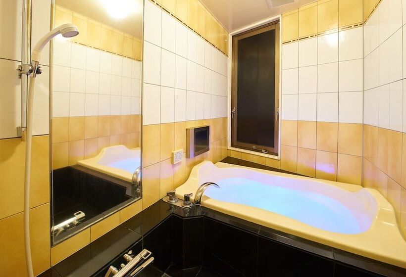 Otel Aqua Blue Yokosuka