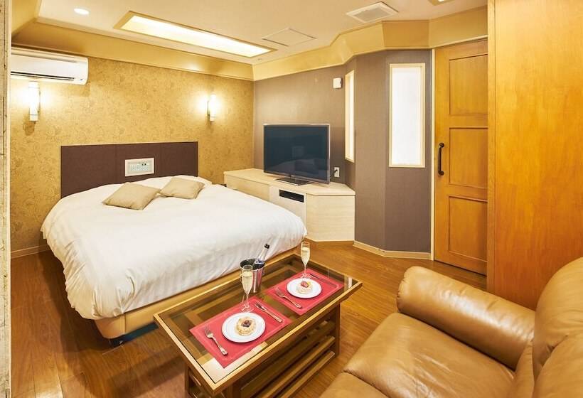 Otel Aqua Blue Yokosuka