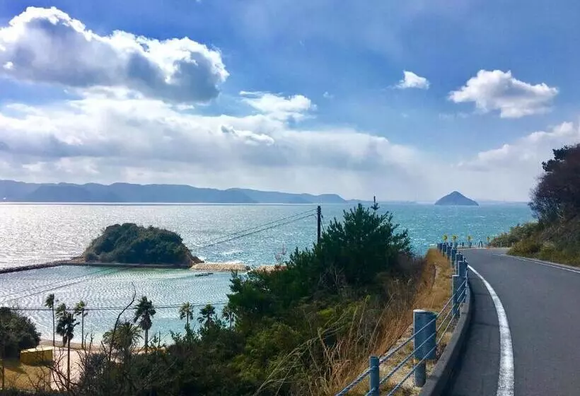ペンション Naoshima Backpackers Guesthouse