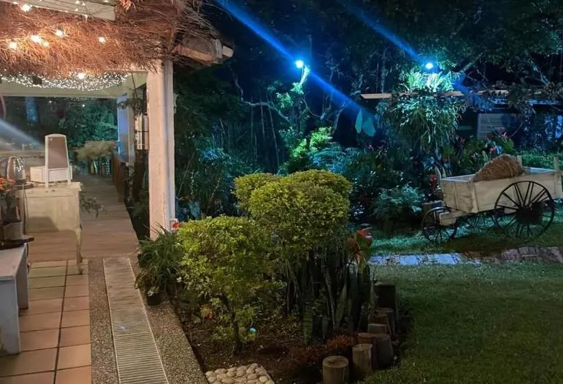 ユースホステル Casa Madero