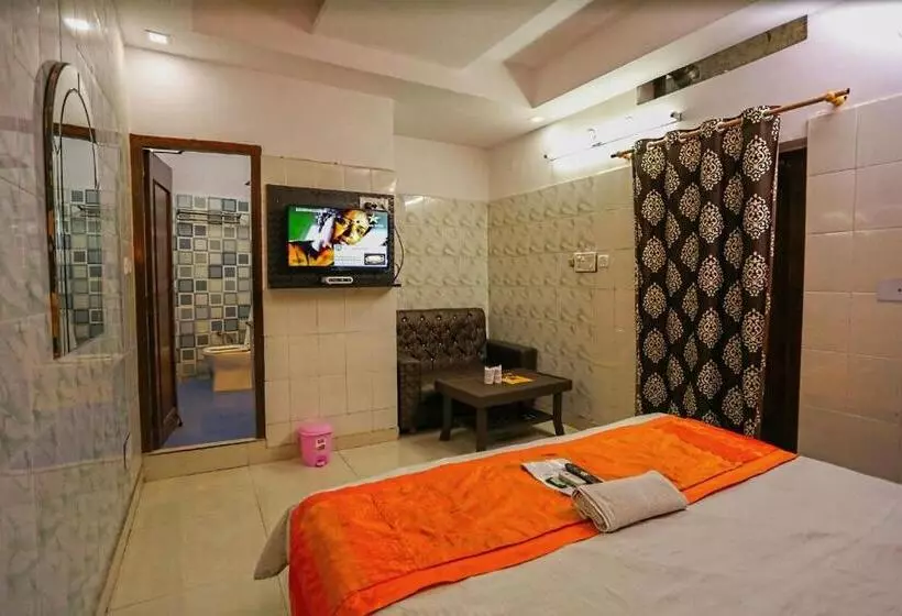 Hotel Embassy