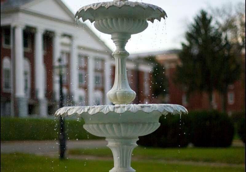 هاستل The Blackburn Inn And Conference Center