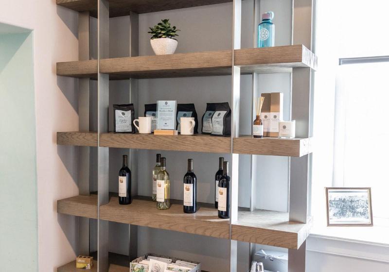 هاستل The Blackburn Inn And Conference Center