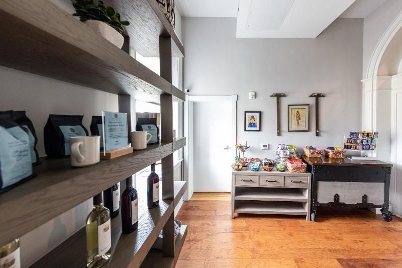 هاستل The Blackburn Inn And Conference Center