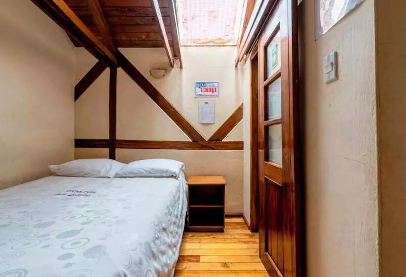 ペンション Hostal La Suite