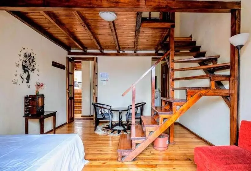 ペンション Hostal La Suite