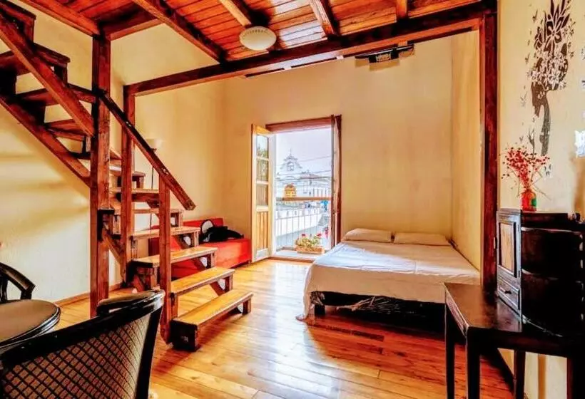 ペンション Hostal La Suite