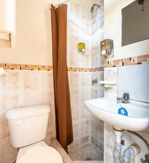 بنسيون Hostal La Suite