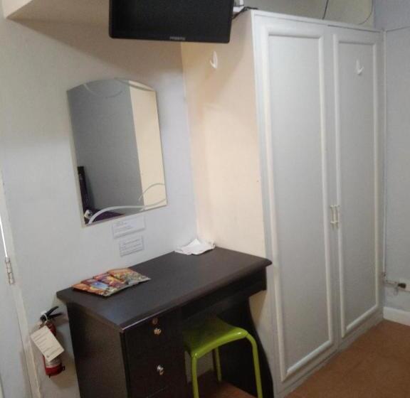 פנסיון The Terrace Room