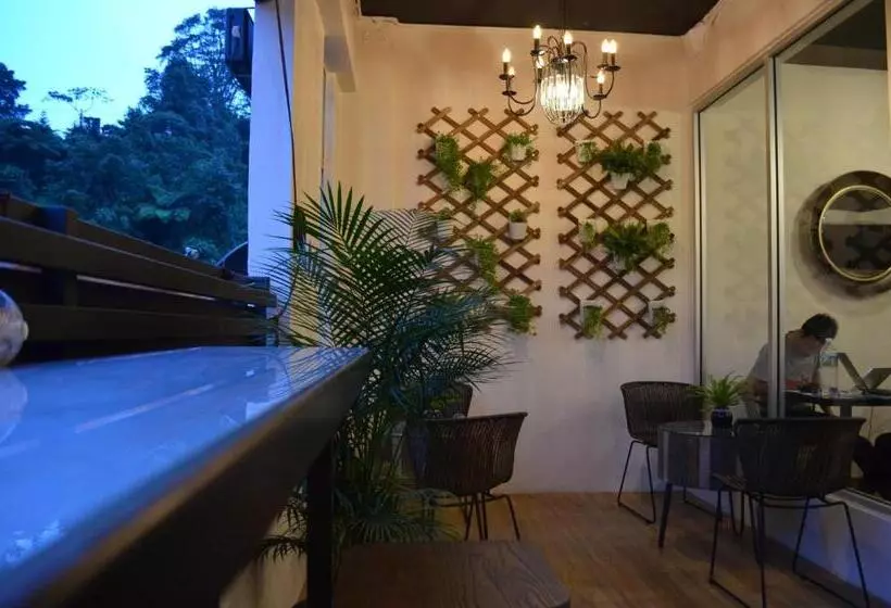 Kapselihotelli Sleepbox Hotel   Hostel