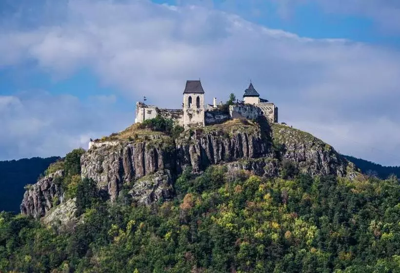 Majatalo Dombtető Vendégház