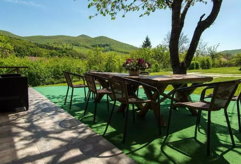 Majatalo Dombtető Vendégház