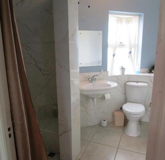 پانسیون Norfolk Guest House