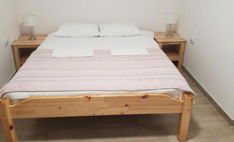 פנסיון Restoran ,, Pogled