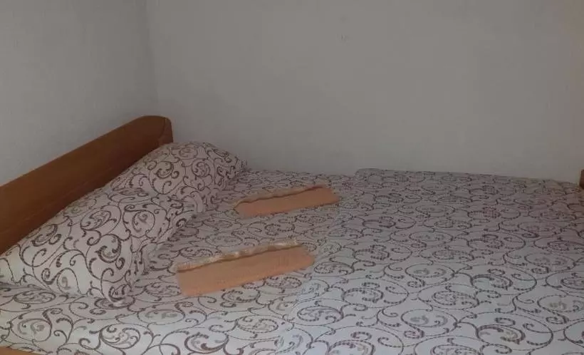 پانسیون Restoran ,, Pogled