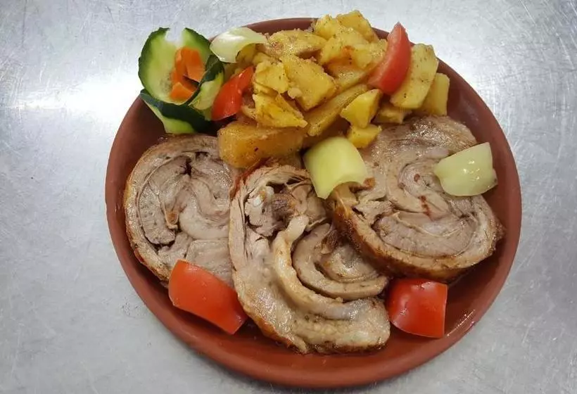 پانسیون Restoran ,, Pogled