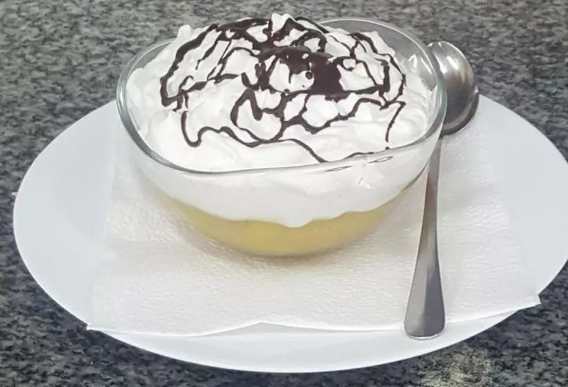 پانسیون Restoran ,, Pogled