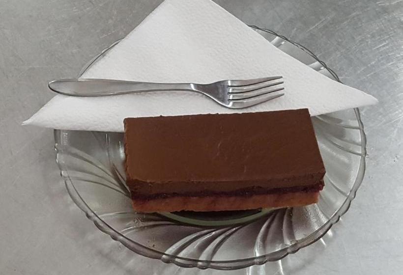 פנסיון Restoran ,, Pogled