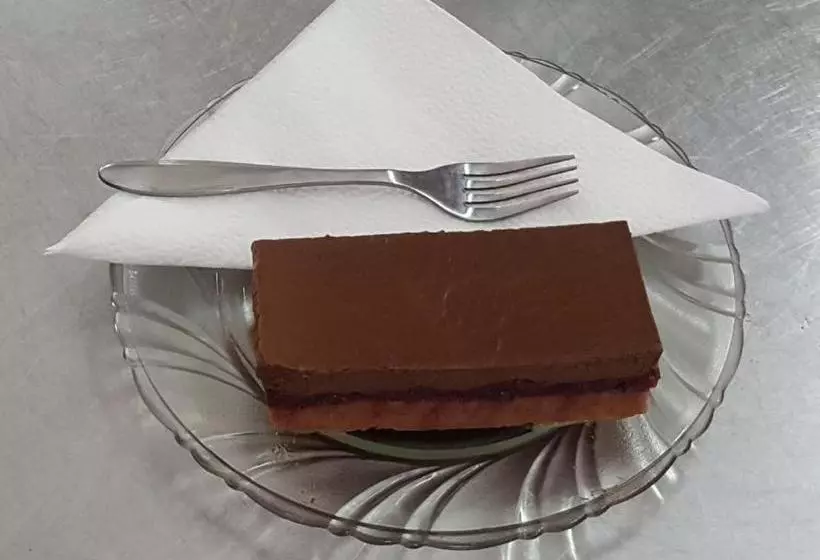 پانسیون Restoran ,, Pogled