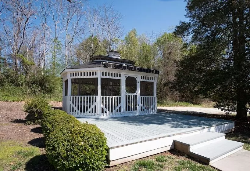 Retkeilymaja Swamp Rabbit Inn Travelers Rest