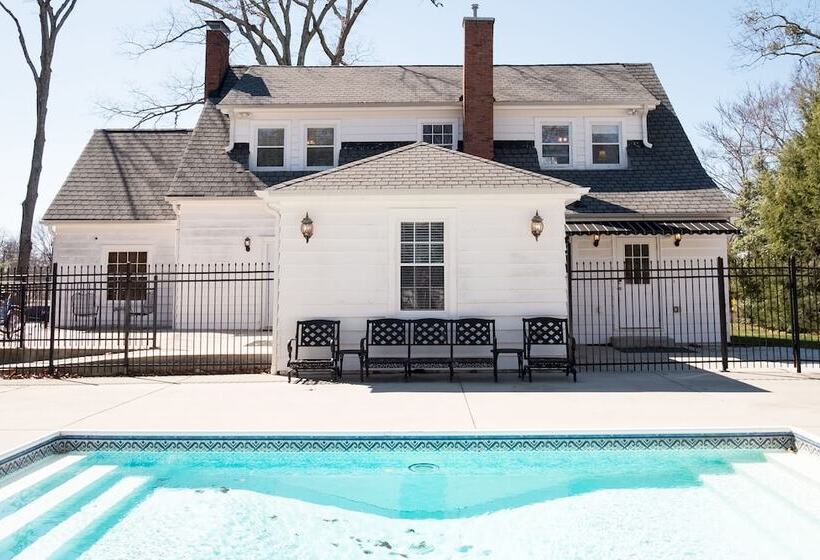 הוסטל Swamp Rabbit Inn Travelers Rest