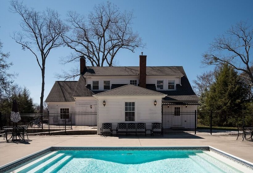 הוסטל Swamp Rabbit Inn Travelers Rest