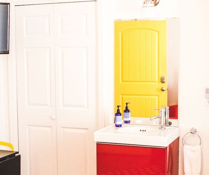 הוסטל Swamp Rabbit Inn Travelers Rest