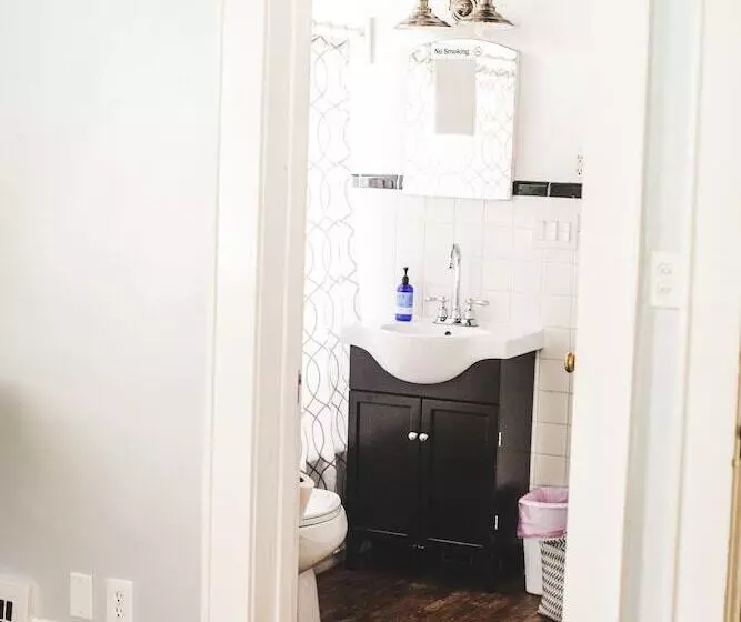 Retkeilymaja Swamp Rabbit Inn Travelers Rest