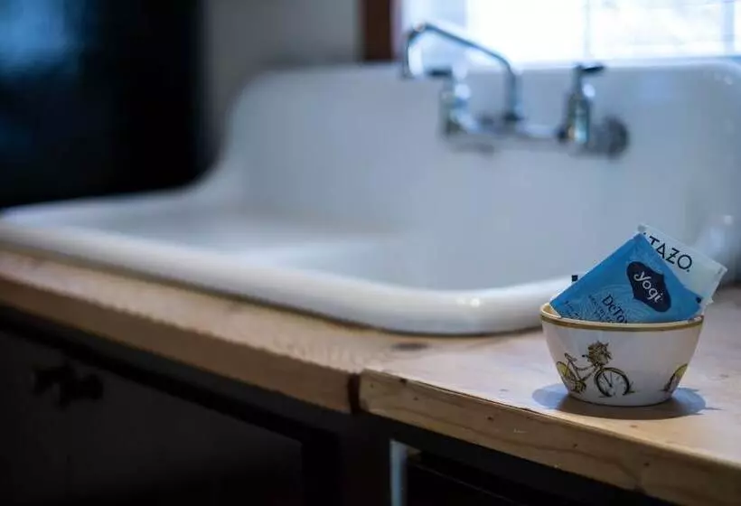 Retkeilymaja Swamp Rabbit Inn Travelers Rest