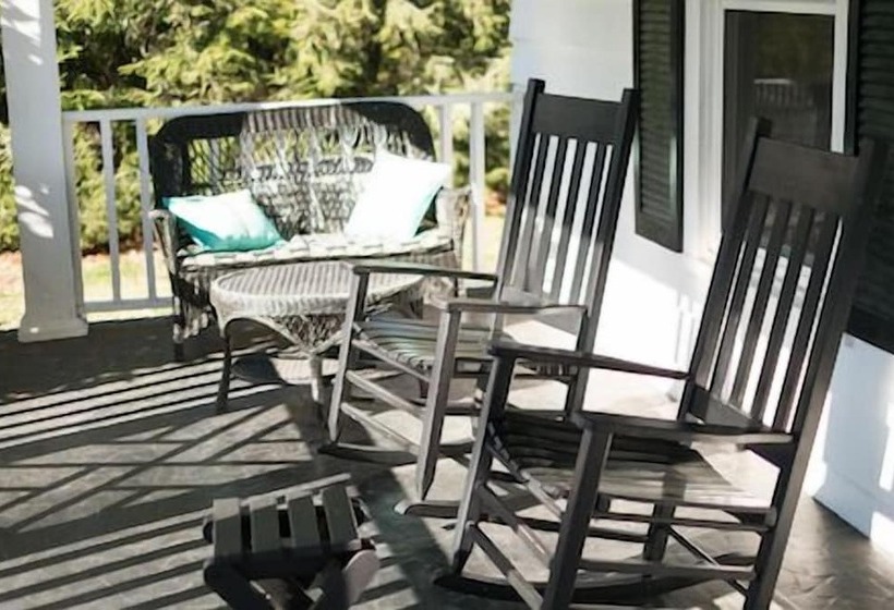 הוסטל Swamp Rabbit Inn Travelers Rest