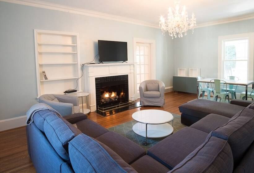 הוסטל Swamp Rabbit Inn Travelers Rest