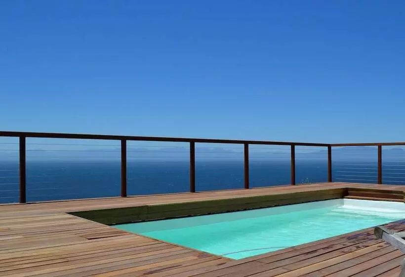 پانسیون Oceans Drift Guest House   Adults Only