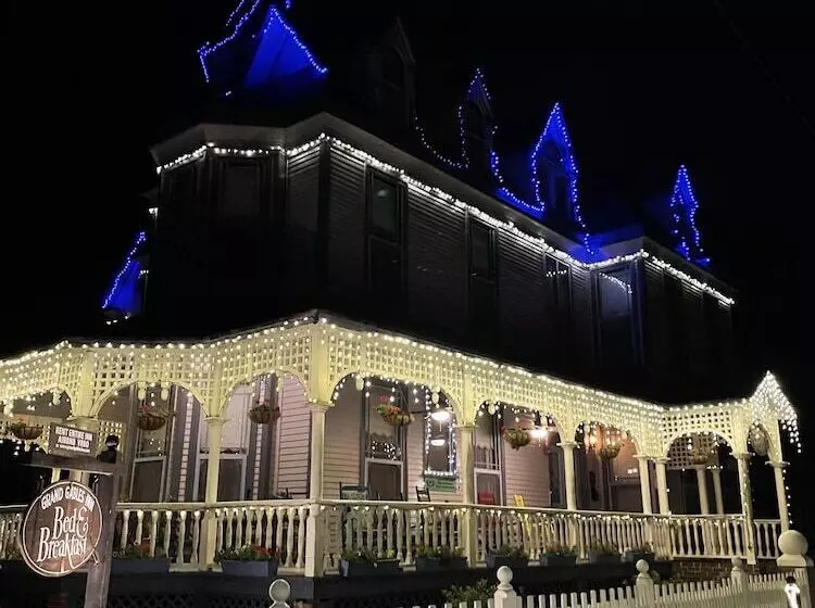 Grand Gables Inn Bed & Breakfast