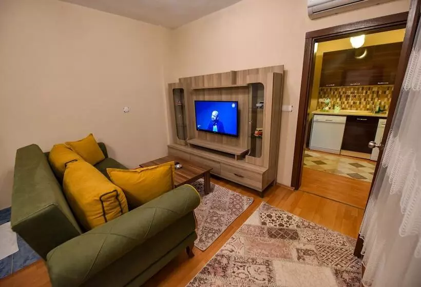 My Guse Suite