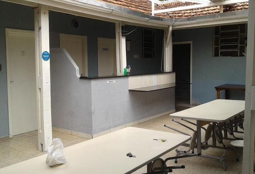 Pensió A Pousada Pindamonhangaba