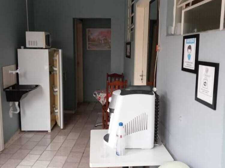 Pensió A Pousada Pindamonhangaba