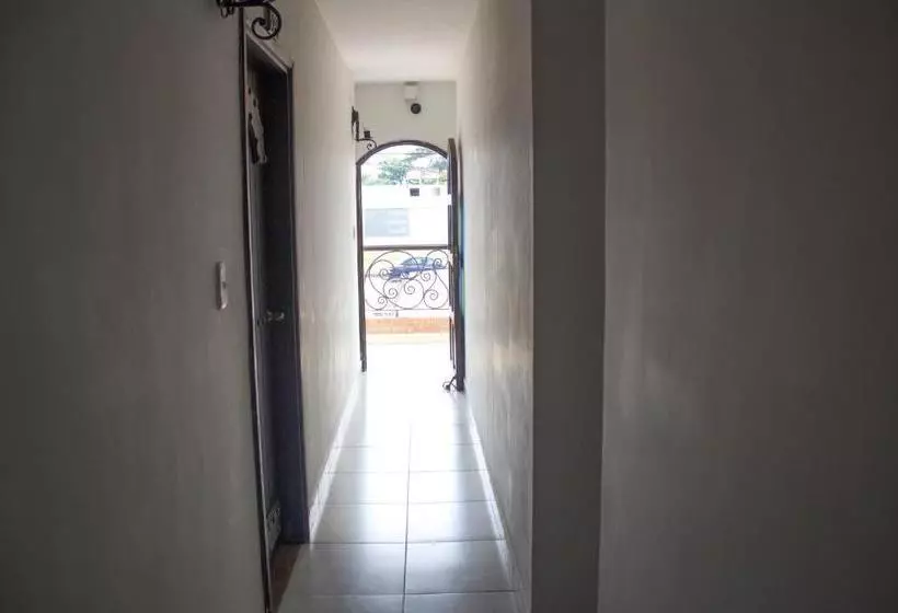 ペンション Posada El Abuelo